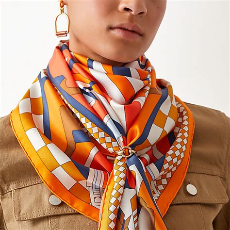 hermes t he scarf